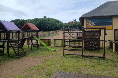 The Drunken Clam - Playground Area April 2025 (1)